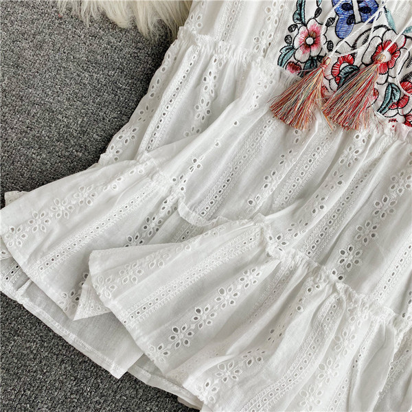 Modern női akvárium széles modell hímzéssel és nyakkendővel