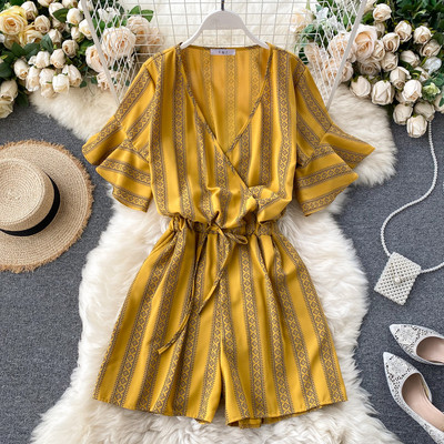 Μοντέρνα γυναικεία ολόσωμη φόρμα με κορδόνια