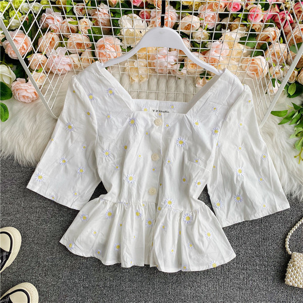 Moodne naiste lühike särk 3/4 varrukate ja nööpidega