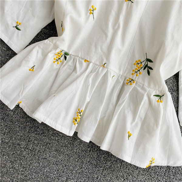 Moodne naiste lühike särk 3/4 varrukate ja nööpidega