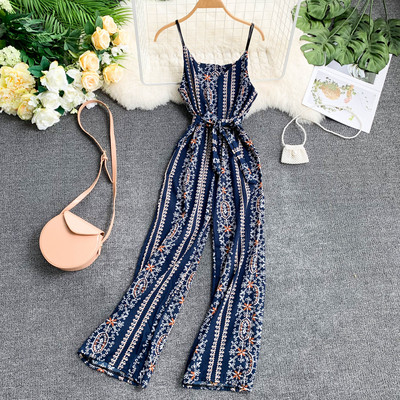 Hosszú női overall vékony pánttal és övvel