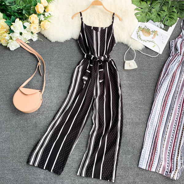 Hosszú női overall vékony pánttal és övvel