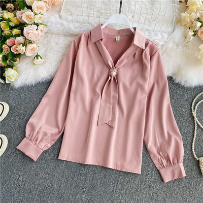 Cămașă elegantă de damă, cu mâneci lungi și cravate