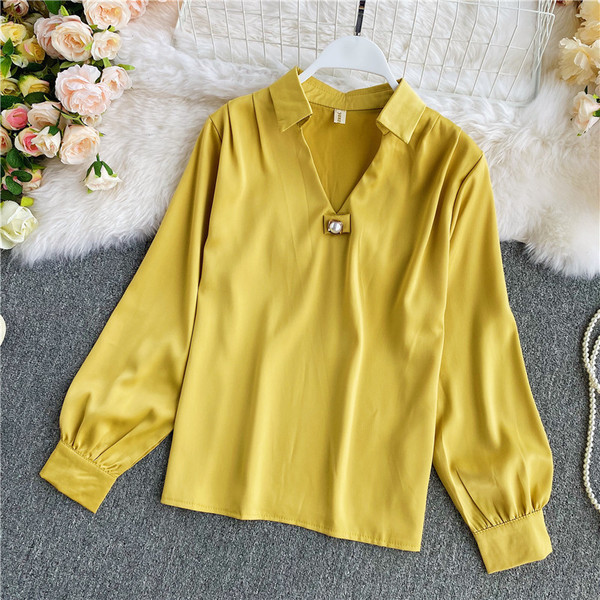 Cămașă elegantă de damă, cu mâneci lungi și cravate