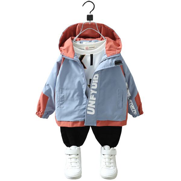 Gyerek dzseki kapucnival és felirattal fiúknak