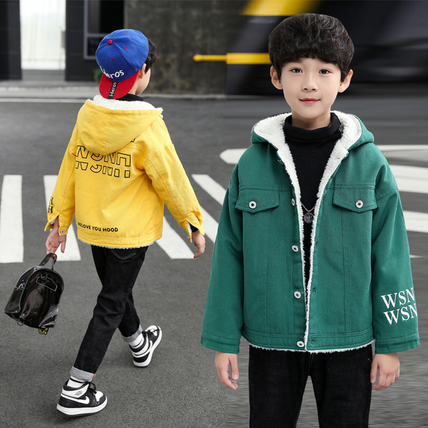 Sügisene plüüsi ja kirjadega lastejope