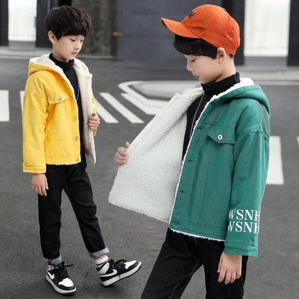 Sügisene plüüsi ja kirjadega lastejope