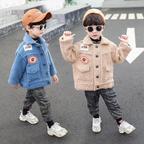 Bērnu plīša jaka ar aplikācijām un kabatām