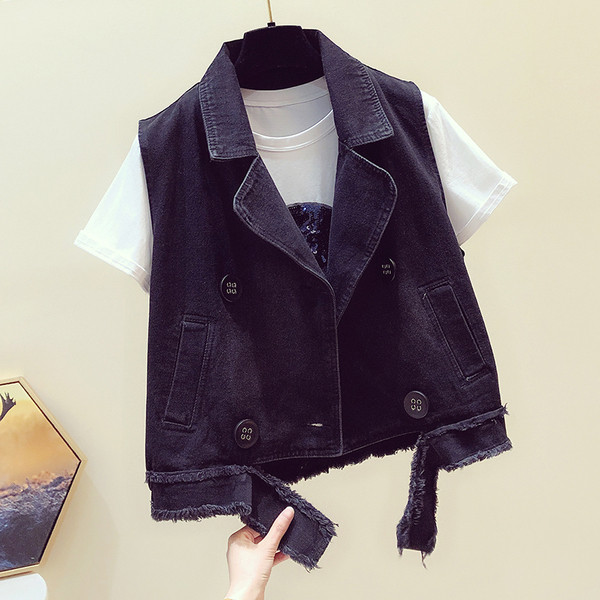 Γυναικείο γιλέκο τζιν με κουμπιά και τσέπες σε μαύρο χρώμα