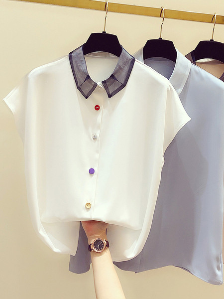 Naiste värviliste nööpide ja klassikalise kraega särk