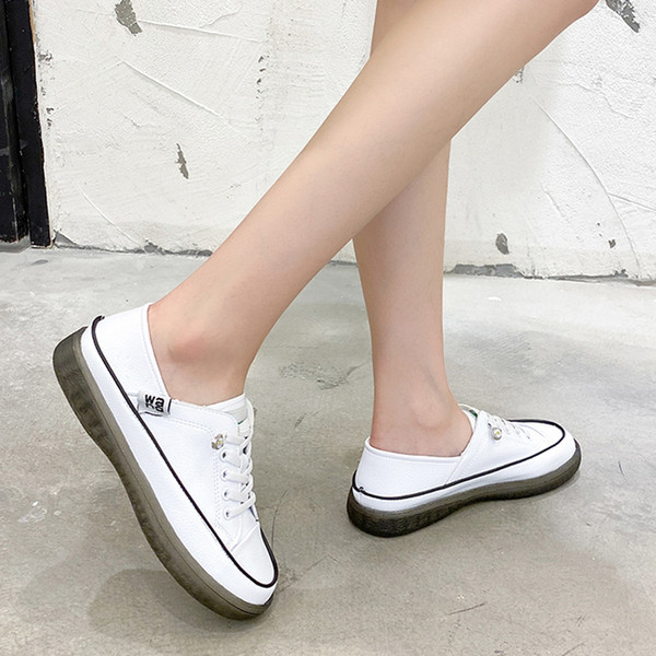 Casual γυναικεία αθλητικά παπούτσια από οικολογικό δέρμα με κορδόνια και επίπεδη σόλα