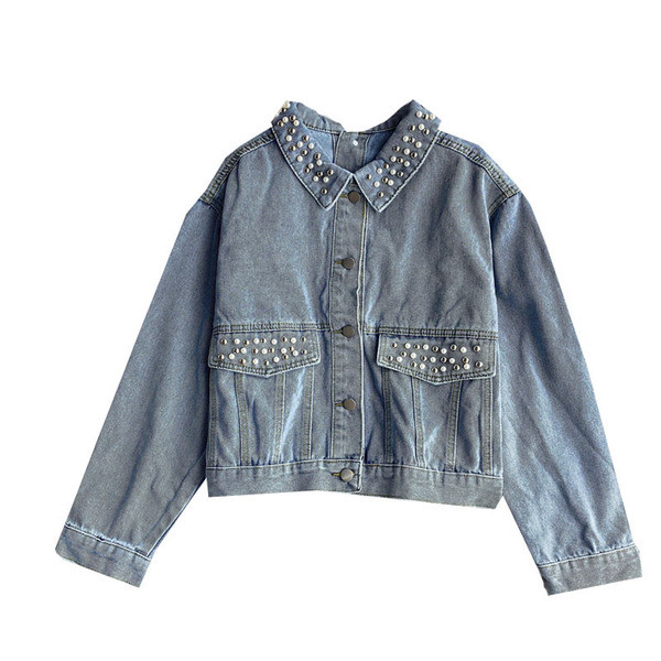 Modern farmer női kabát zsebekkel és gyöngyökkel