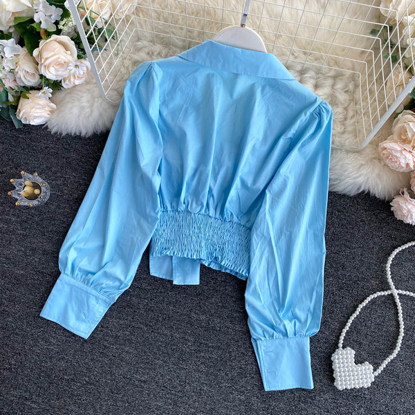 Naiste vabaaja särk paela ja klassikalise kraega kolmes värvitoonis