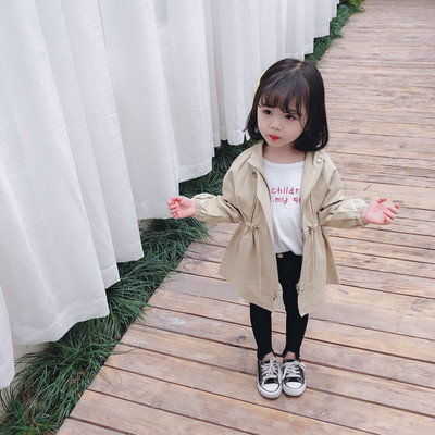 Μοντέρνο παιδικό μπουφάν με κορδόνια για κορίτσια