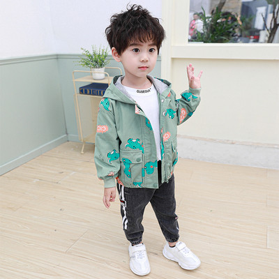 Καθημερινό παιδικό μπουφάν με απλικέ και κουκούλα για αγόρια