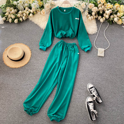 Naiste igapäevane komplekt kahest osast erinevates värvides