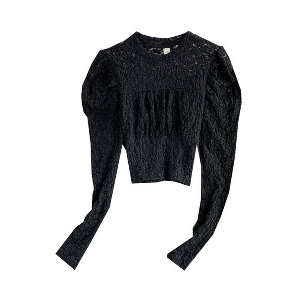 Női csipke ing hosszú ujjal és ovális nyakkivágással