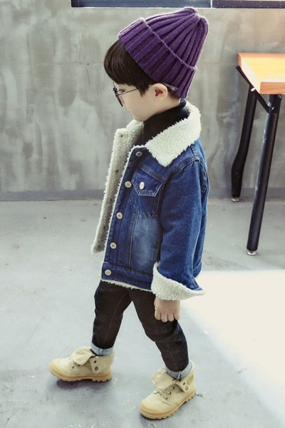 Gyermek farmerdzseki puha béléssel és gombokkal fiúknak