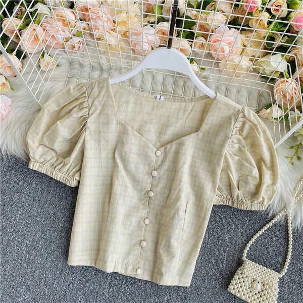 Lezser női rövid kockás ing gombokkal