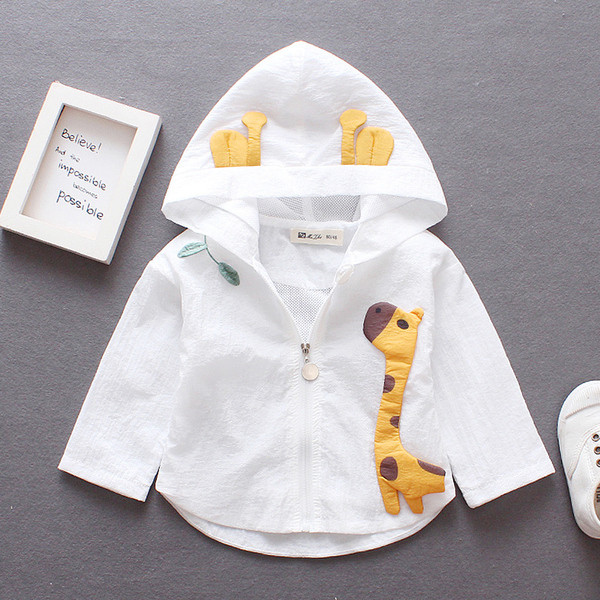 Vékony gyerekkabát lányoknak kapucnival és cipzárral