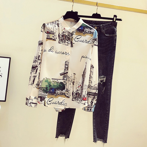 Modern női ing ovális nyakkivágással és színes mintával