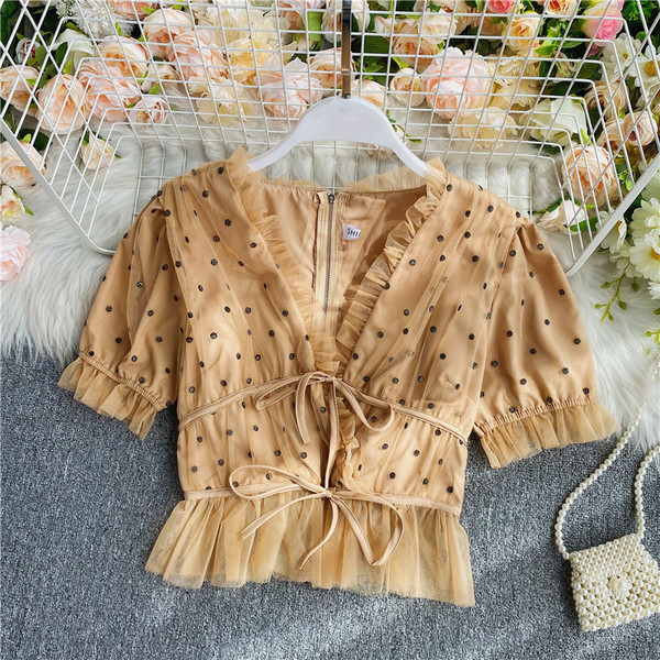 Cămașă scurtă modernă de damă cu tul și cravate