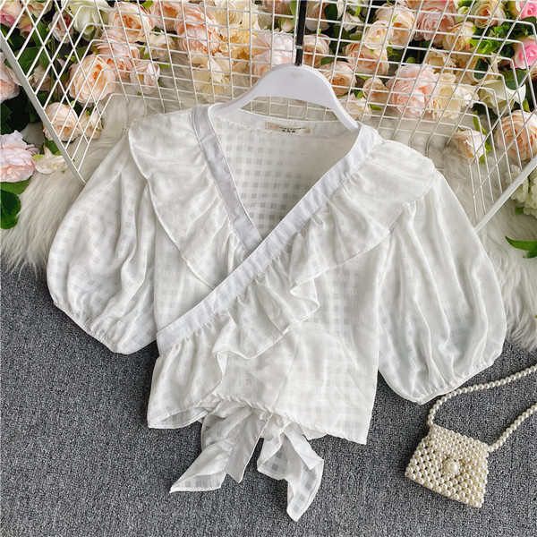 Lühike spits-kaelusega naiste ruuduline särk