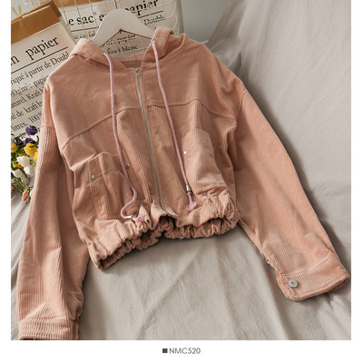 Női alkalmi kabát kapucnival és zsebekkel