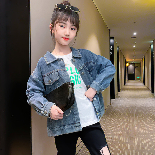 Gyermek farmerdzseki lányoknak 3D-s díszítéssel, mackó formájú