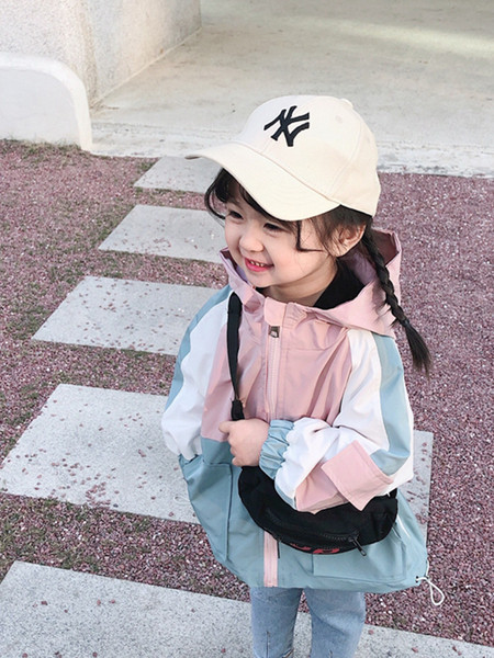 Αθλητικό καθημερινό παιδικό μπουφάν για κορίτσια με κουκούλα και τσέπες