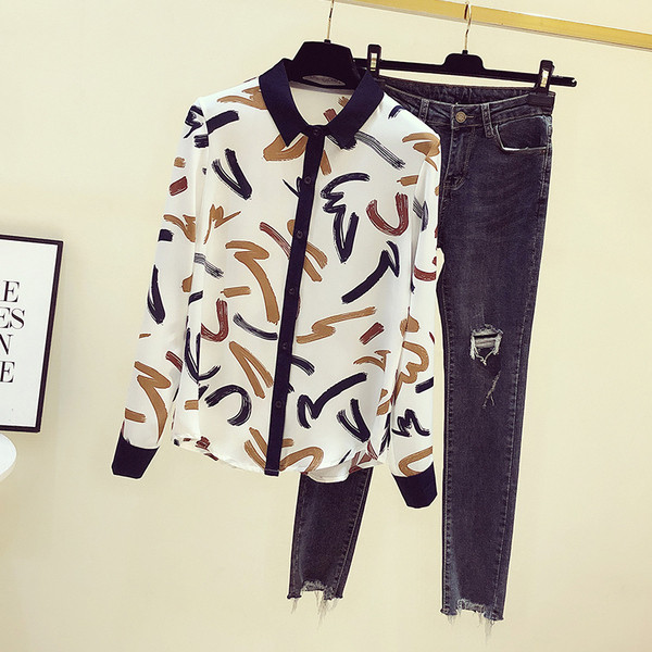 Női színes ing hosszú ujjal és klasszikus gallérral