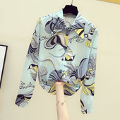 Színes ing klasszikus gallérral és hosszú ujjal