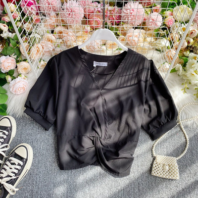 Καθημερινό γυναικείο κοντό πουκάμισο κλασικό μοντέλο με ντεκολτέ