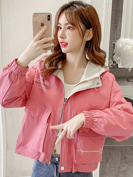 Női alkalmi őszi kabát kapucnival és cipzárral