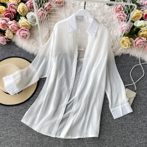 Naiste aktuaalne pika särgi tavaline mudel