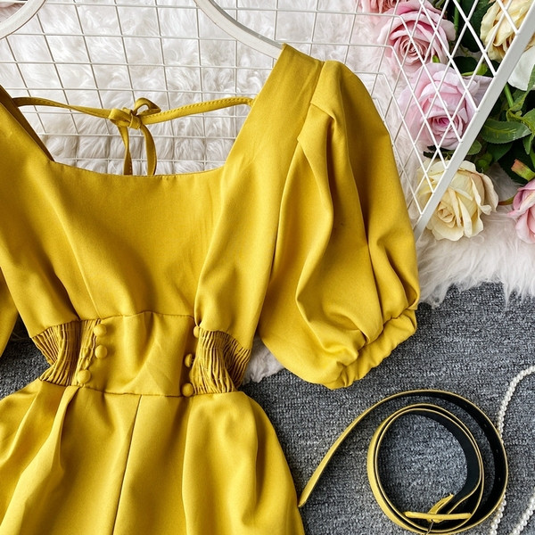 Modern női rövid jumpsuit sima modell