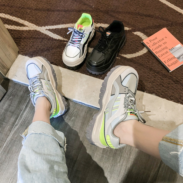 Φθινόπωρο-χειμωνιάτικα αθλητικά γυναικεία πάνινα παπούτσια με ψηλή σόλα και κορδόνια