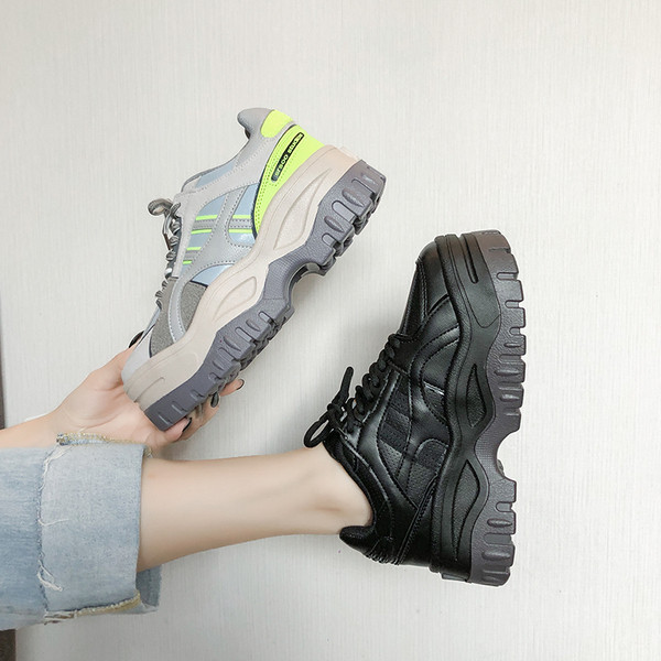 Φθινόπωρο-χειμωνιάτικα αθλητικά γυναικεία πάνινα παπούτσια με ψηλή σόλα και κορδόνια