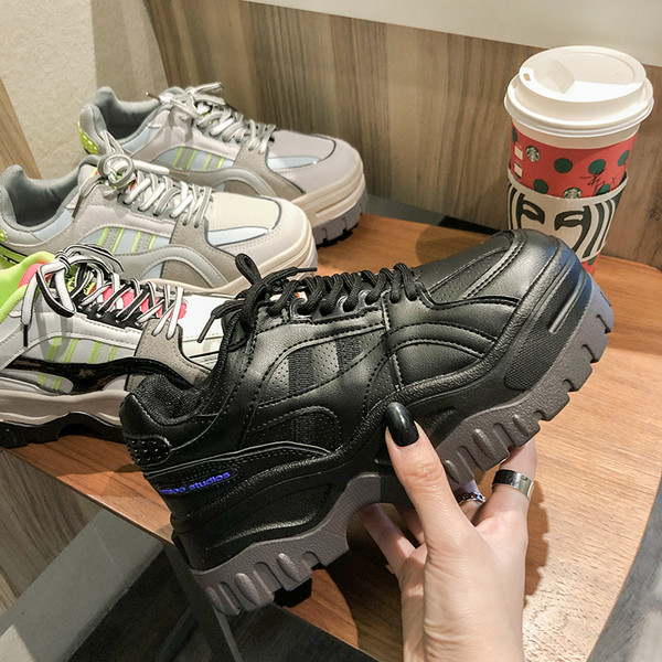 Φθινόπωρο-χειμωνιάτικα αθλητικά γυναικεία πάνινα παπούτσια με ψηλή σόλα και κορδόνια