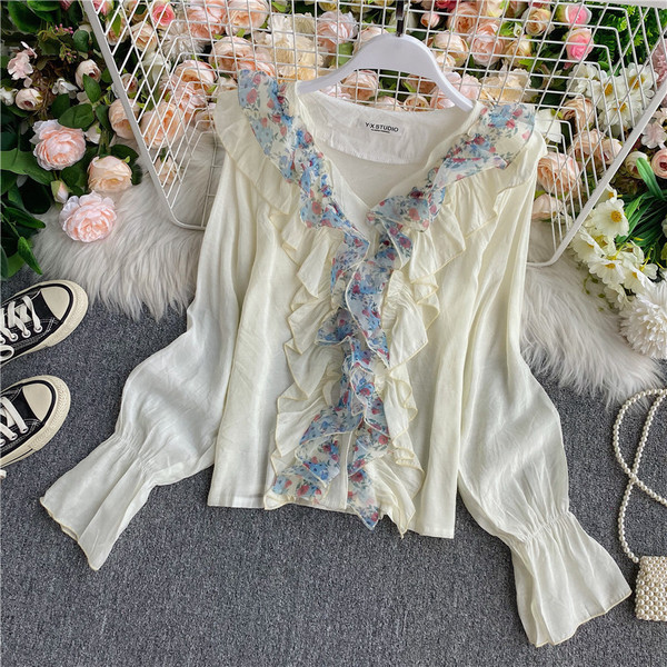 Lillemustri ja konnaga naiste aktuaalne särk