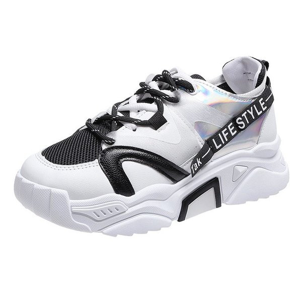 Γυναικεία αθλητικά  παπούτσια από οικολογικό δέρμα με υψηλή σόλα και επιγραφή