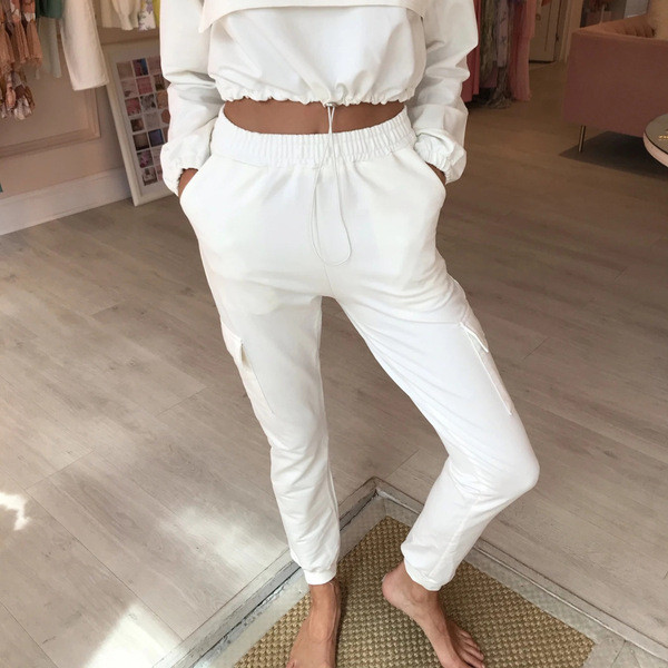 Kolmes värvitoonis elastse vöökohaga igapäevane naiste komplekt