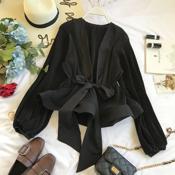 Cămașă de damă modernă plisată cu decolteu spitz