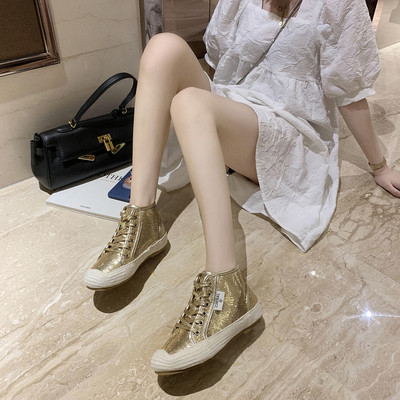 Γυναικεία γυαλιστερά αθλητικά παπούτσια με πούλιες και κορδόνια