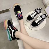 Naiste vabaaja tossud värviliste lipsudega