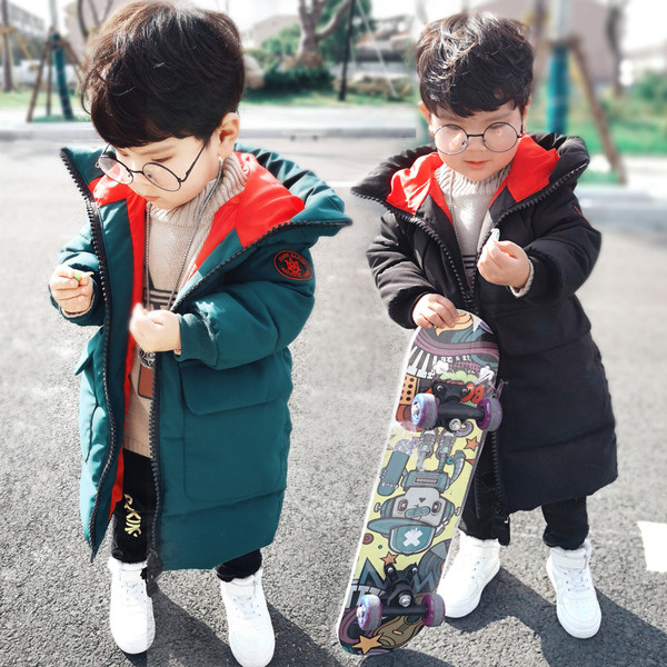 Bērnu ziemas jaka ar rāvējslēdzēju un kapuci zēniem