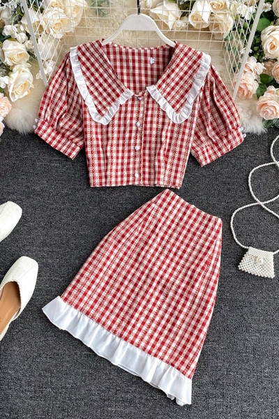 Kockás női ing szett gombokkal és magas derekú szoknyával