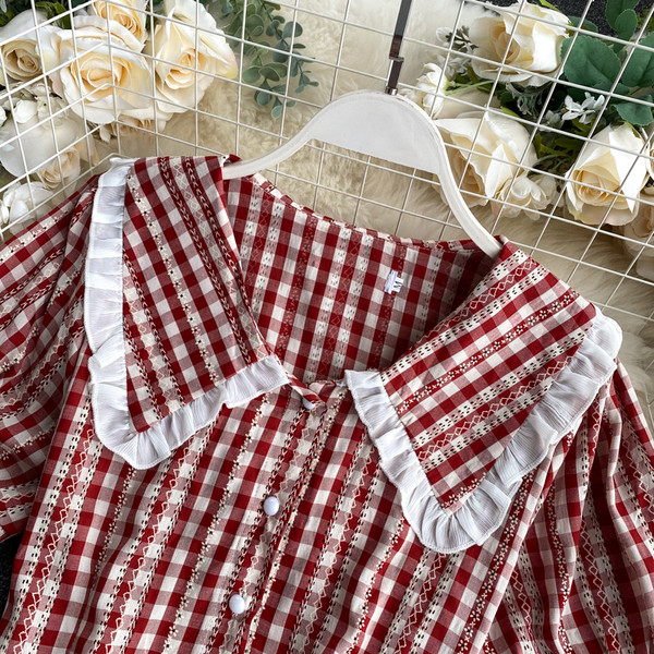 Kockás női ing szett gombokkal és magas derekú szoknyával