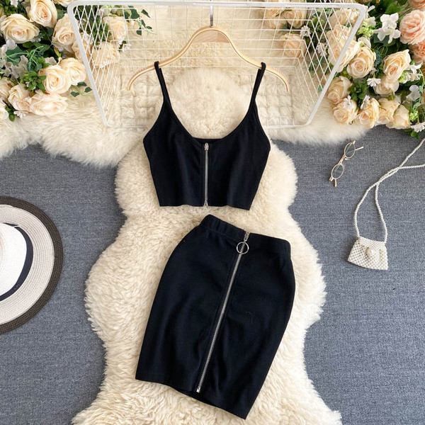 Naiste tõmblukuga topi ja seeliku komplekt