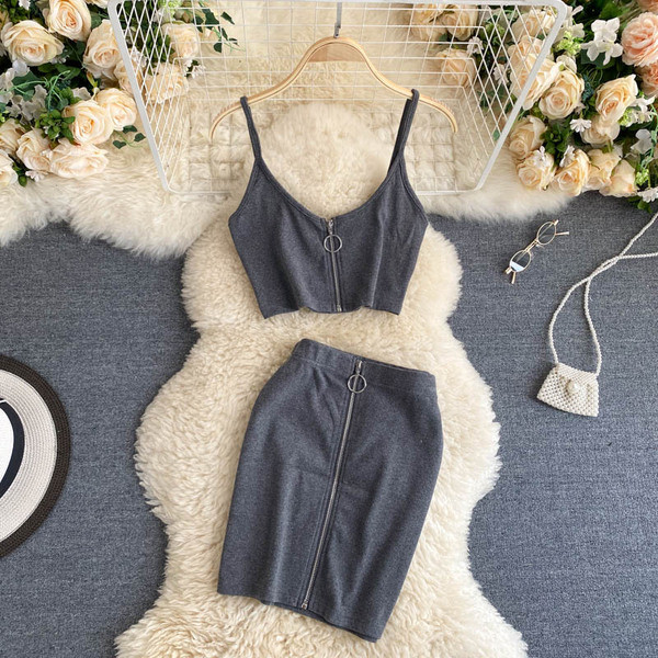 Naiste tõmblukuga topi ja seeliku komplekt